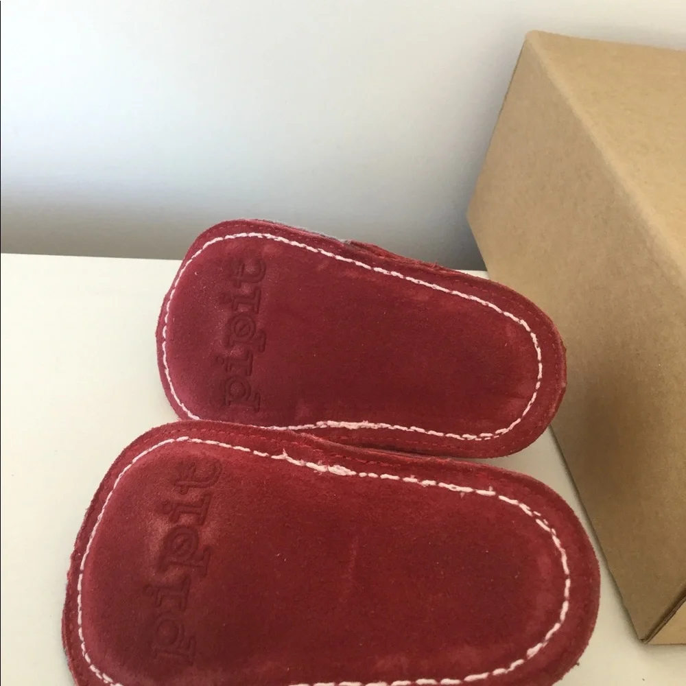NWT Pipit Suede “ Stripe” Baby Shoes